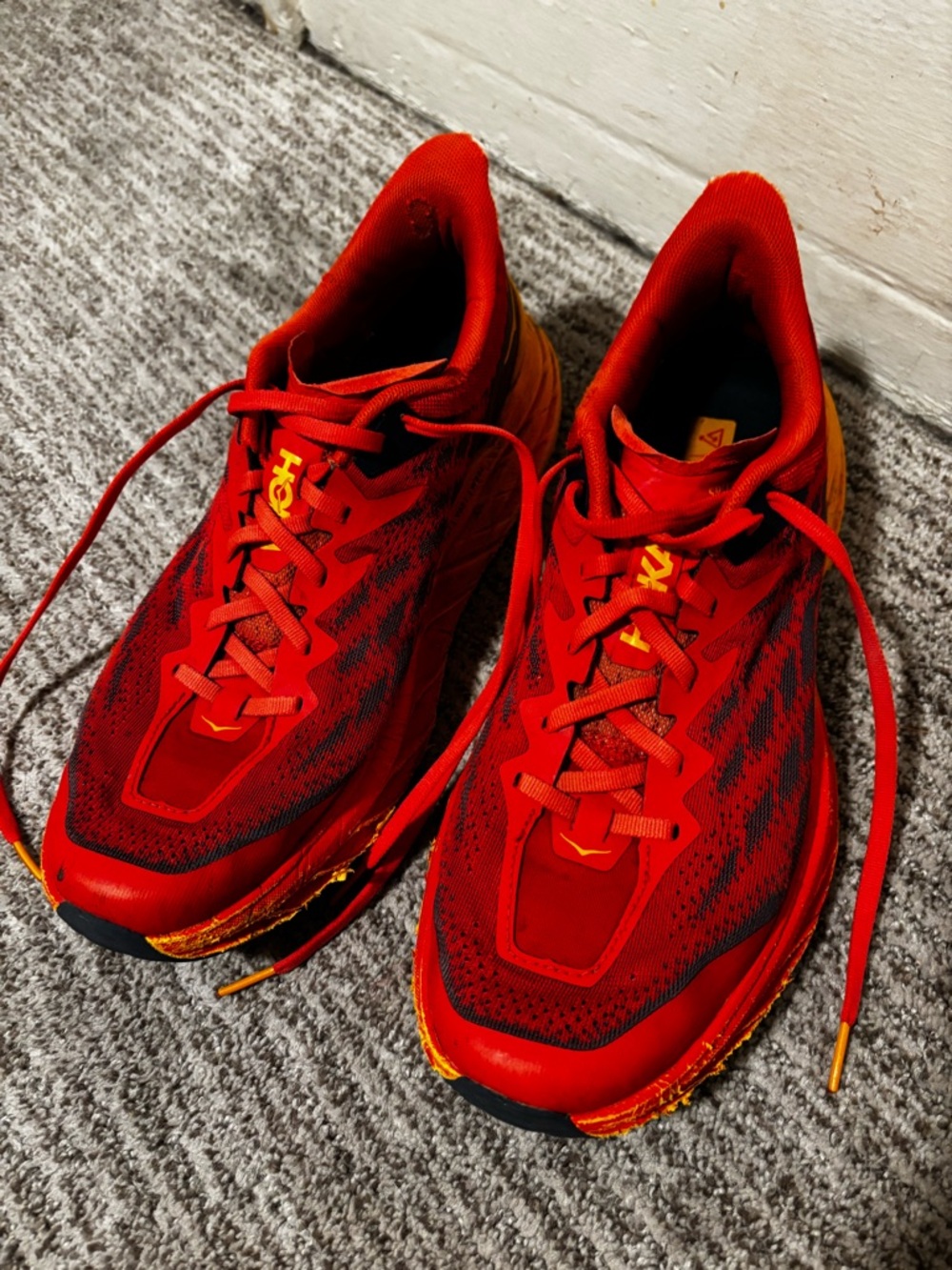 Men’s HOKA speedgoat 5 trail running shoes